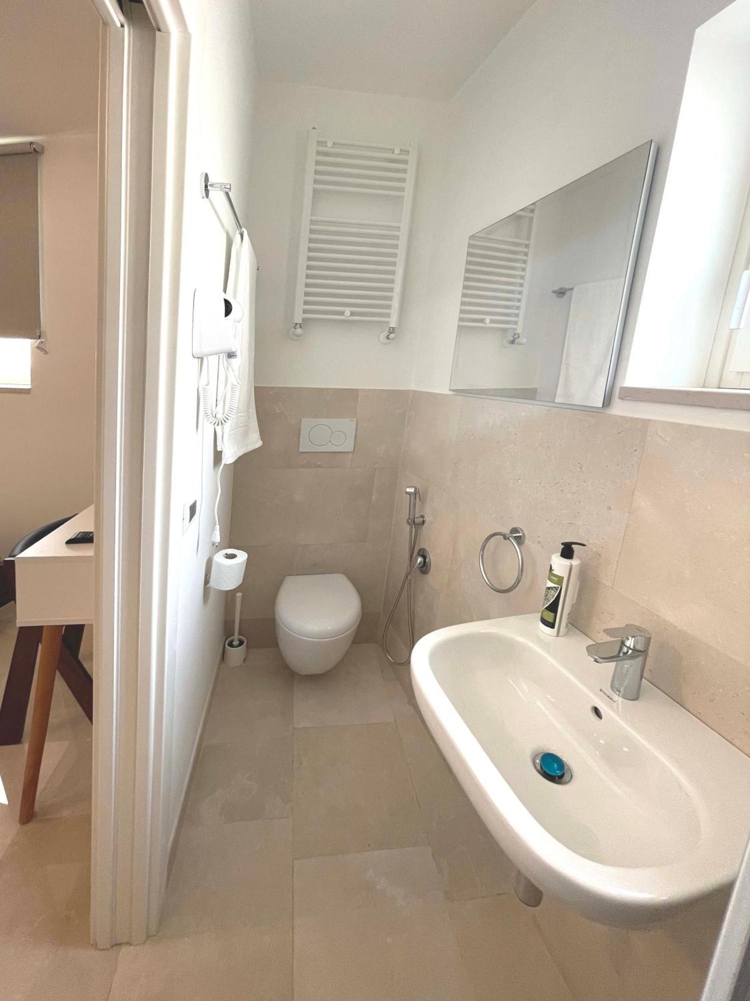 Augustea Bed and Breakfast Sannicandro di Bari Εξωτερικό φωτογραφία